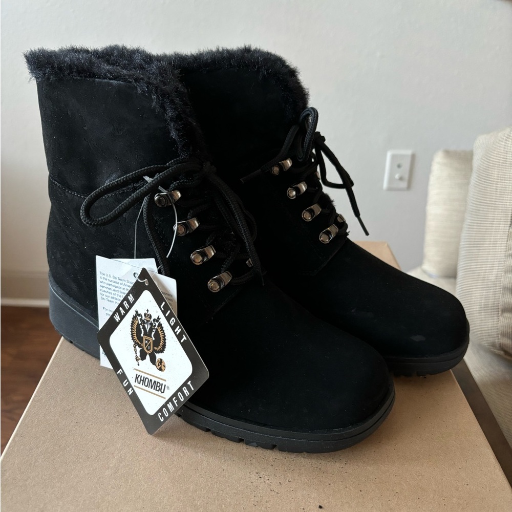 Brand new, unworn Khoury snow boots.